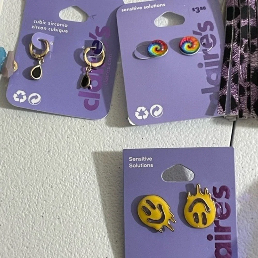 Claire's Stylish Hair Accessories‎ & Jewelry Bundle